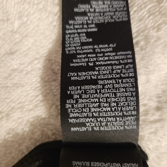 Lattice sleeve cut out tunic NWT - Picture 2 of 6